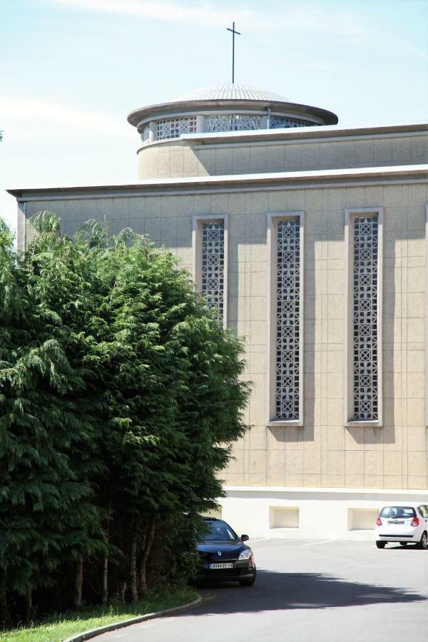 Residence La Providence Zenao Lisieux Εξωτερικό φωτογραφία